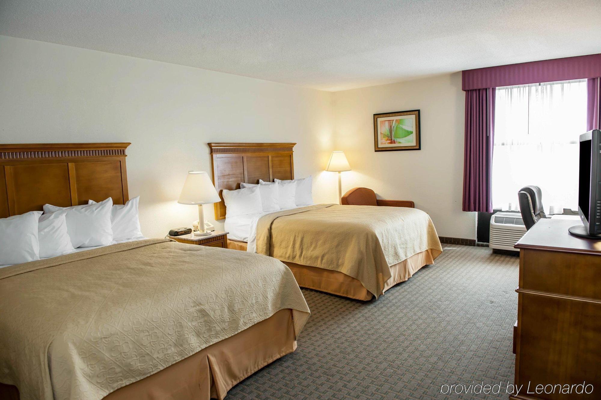 Quality Inn And Suites Indianapolis Indianápolis Exterior foto