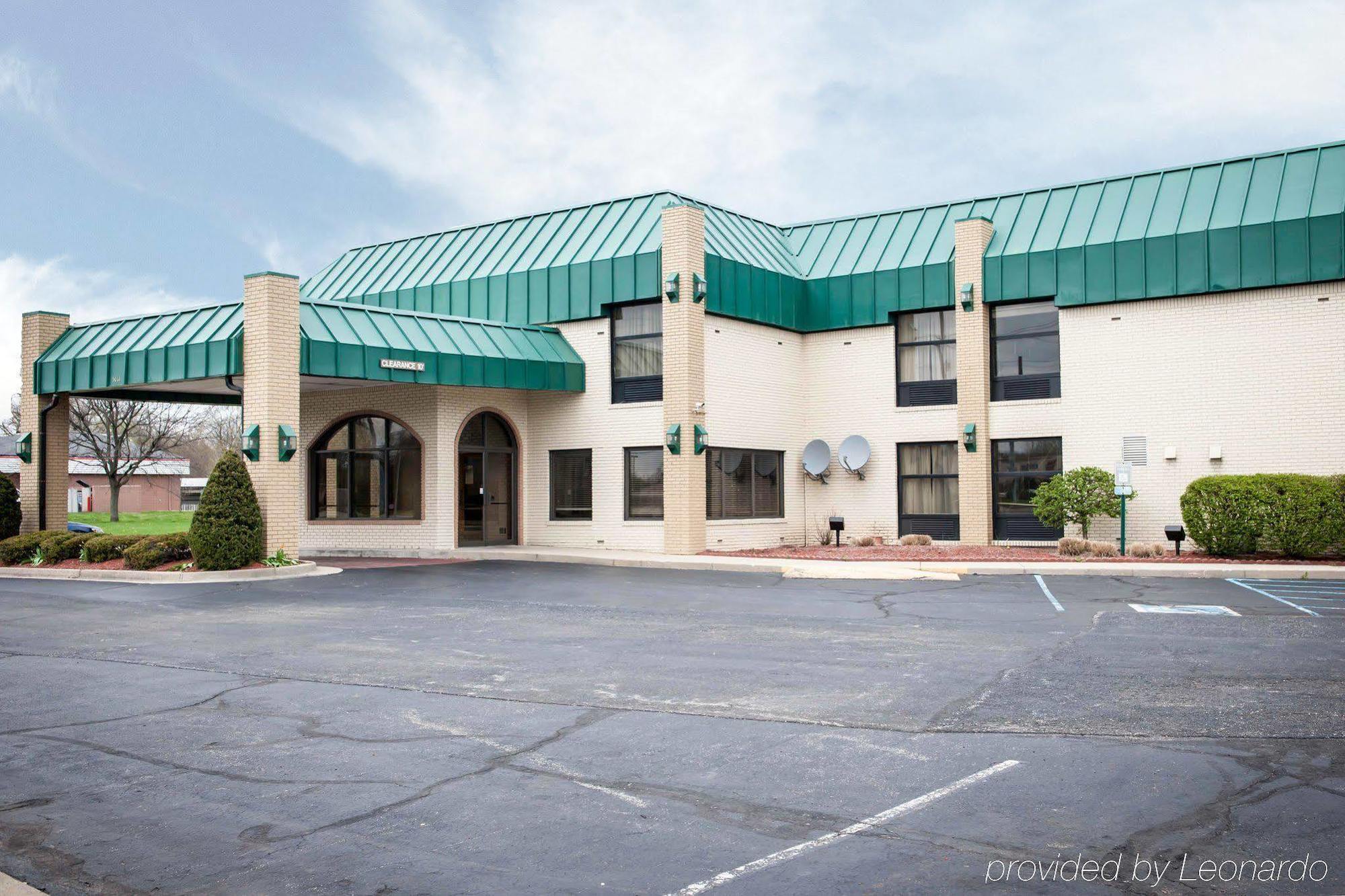 Quality Inn And Suites Indianapolis Indianápolis Exterior foto